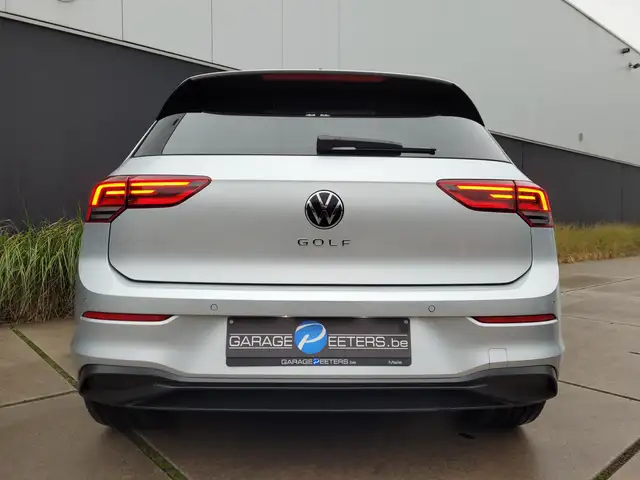 Volkswagen Golf view 4