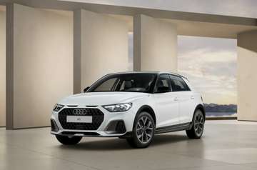 30 TFSI Adrenalin S tronic 85kW