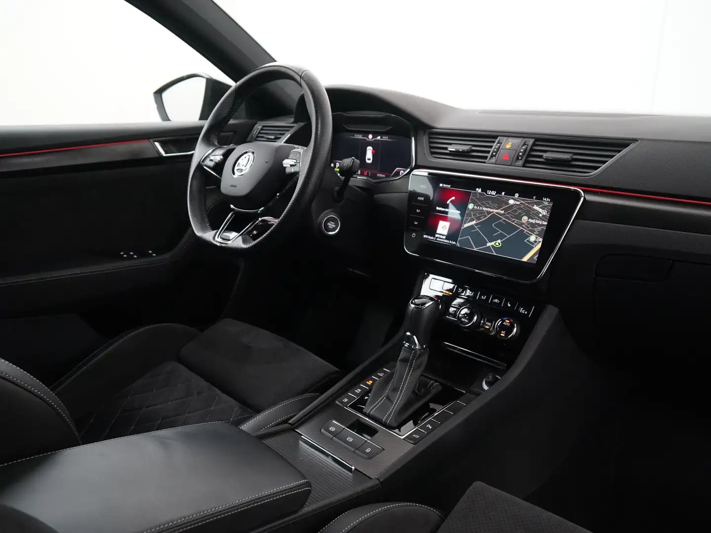Skoda Superb Combi 1.4 TSI iV Sportline | Virtual Cockpit | Tre Zwart - 2