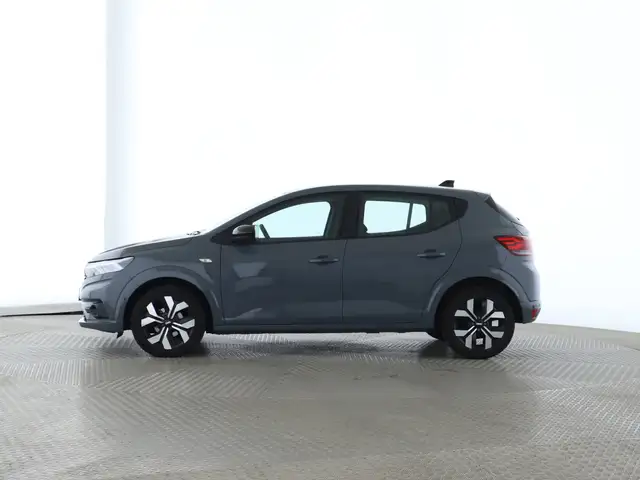 Dacia Sandero view 2