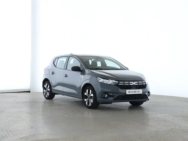 Dacia Sandero view 9