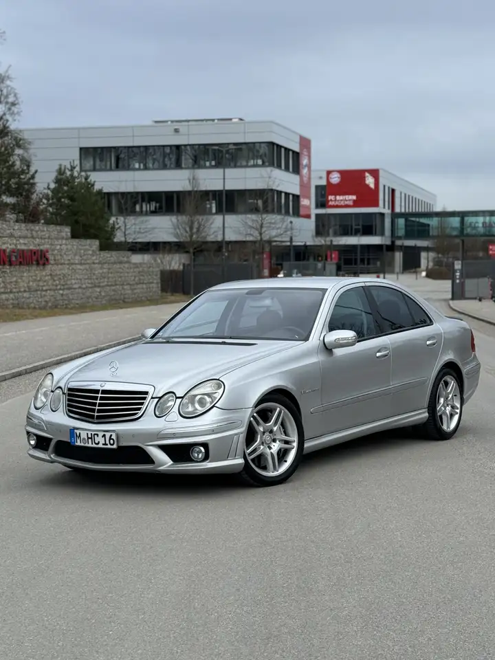 Mercedes-Benz E 55 AMG