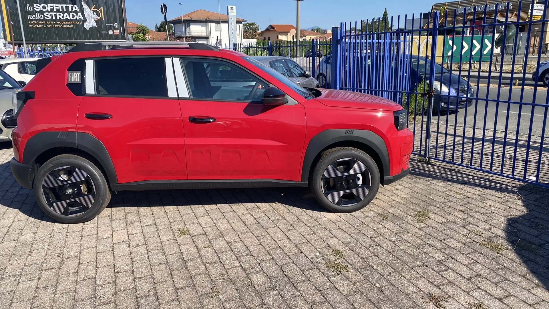 Fiat Grande Panda Grande Panda 1.2 hybrid La Prima 110cv edct Rojo - 1