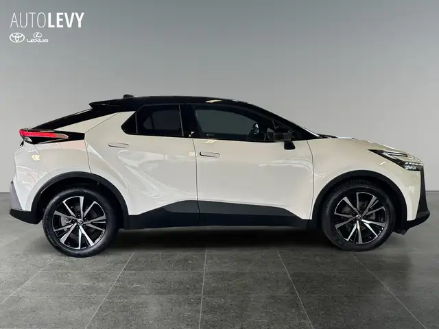 Toyota C-HR view 7