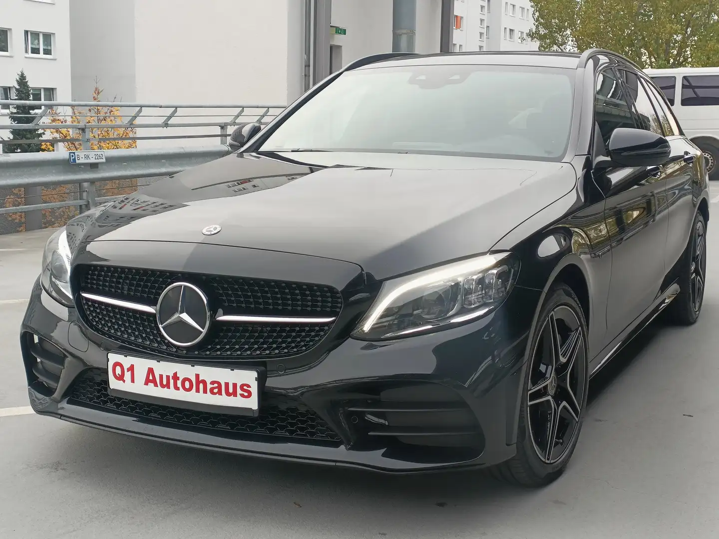 Mercedes-Benz C 300 de AMG-Night Edition MULTIBEAM-LED/HEADUP/AMBIENTE Schwarz - 1