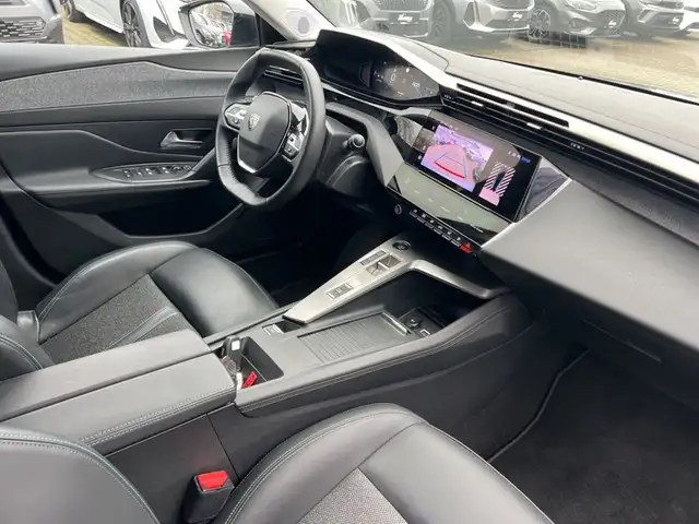 Peugeot 308 SW view 10