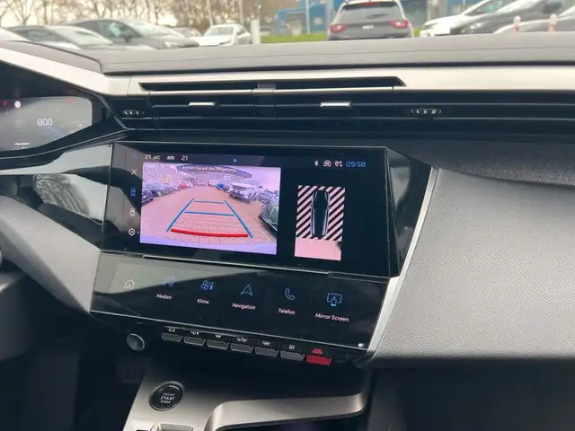 Peugeot 308 SW view 12