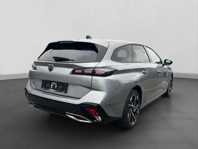 Peugeot 308 SW view 5
