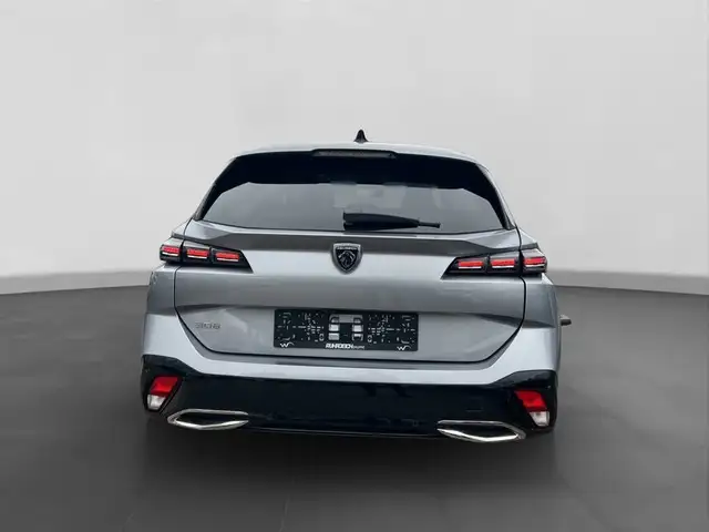 Peugeot 308 SW view 4
