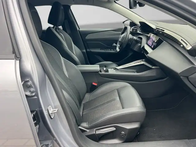 Peugeot 308 SW view 9