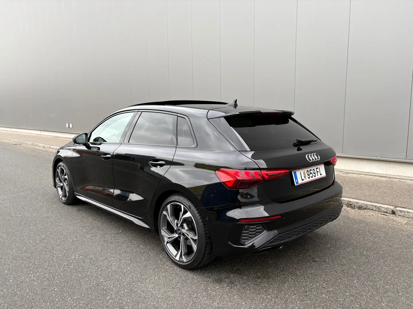 Audi A3 A3 SB 35 TDI S-line S-tronic S-line Schwarz - 2