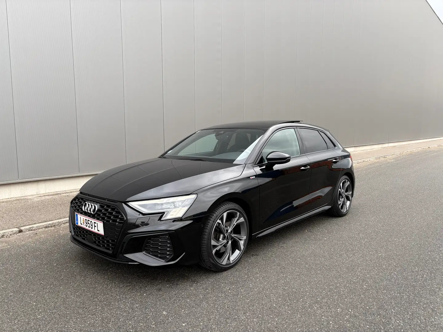 Audi A3 A3 SB 35 TDI S-line S-tronic S-line Schwarz - 1