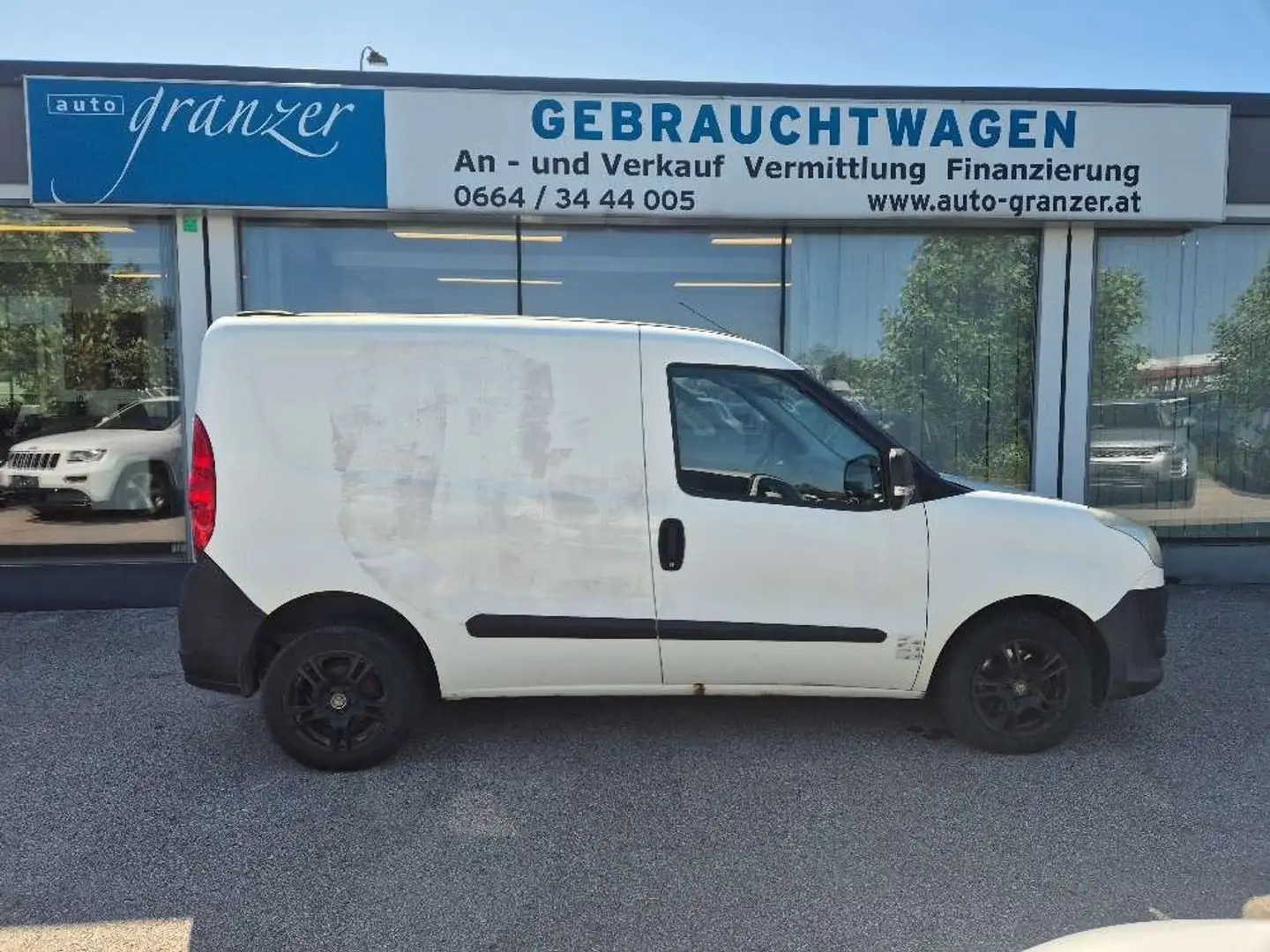 Fiat Doblo Cargo 1,6 HD Multijet Weiß - 1