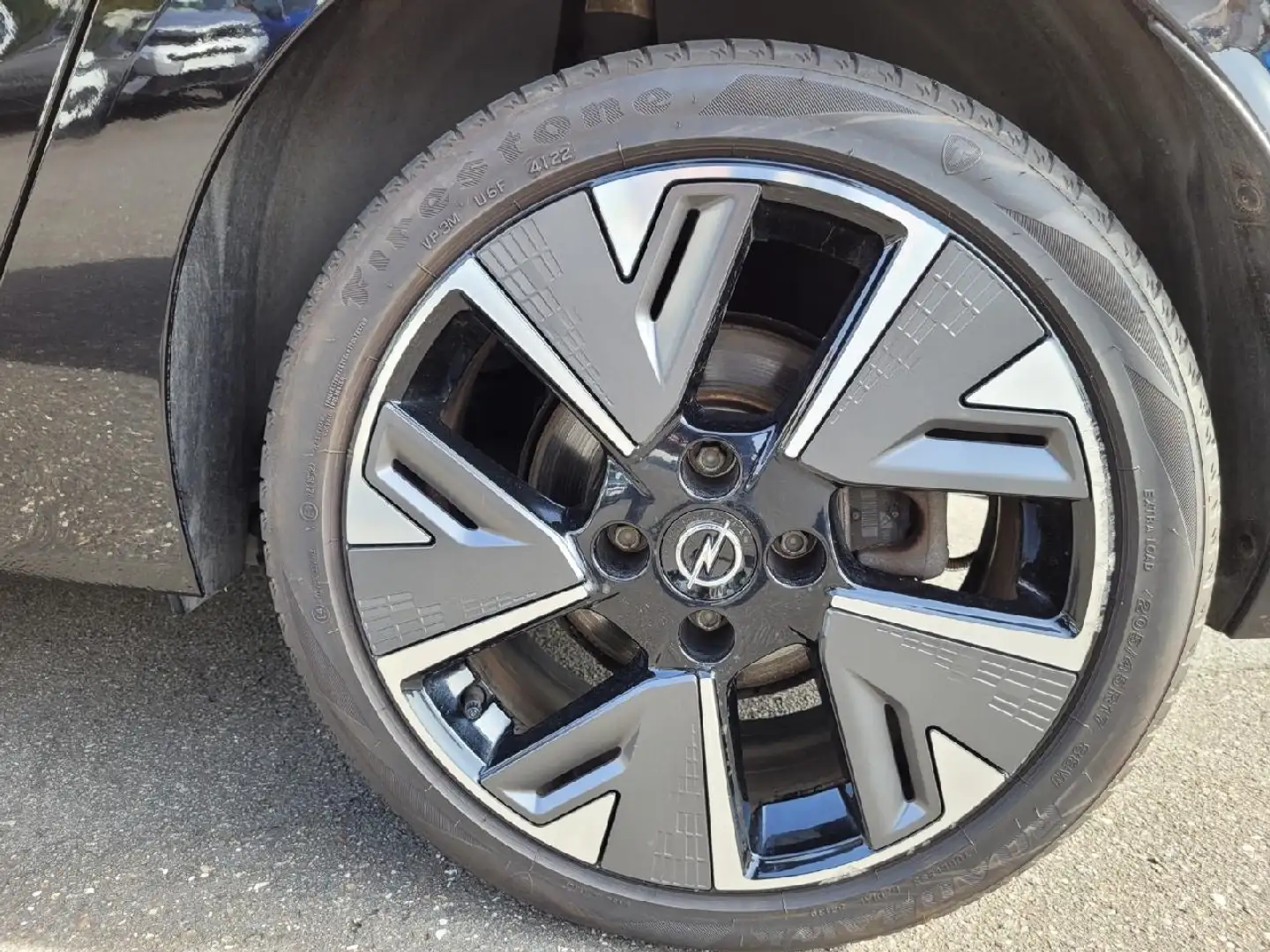 Opel Corsa-e e GS Line Schwarz - 2