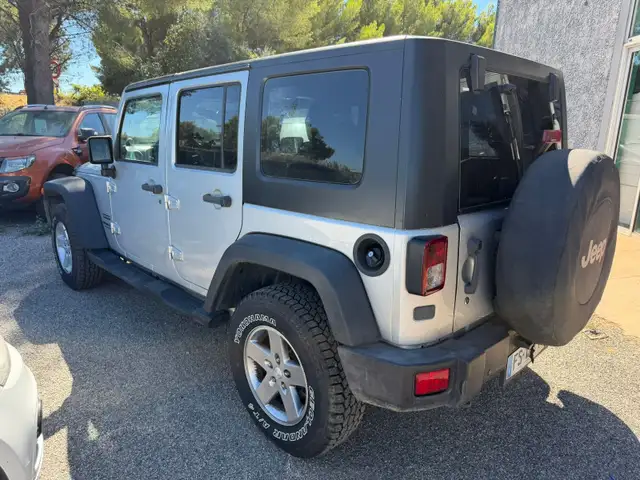 Jeep Wrangler view 5