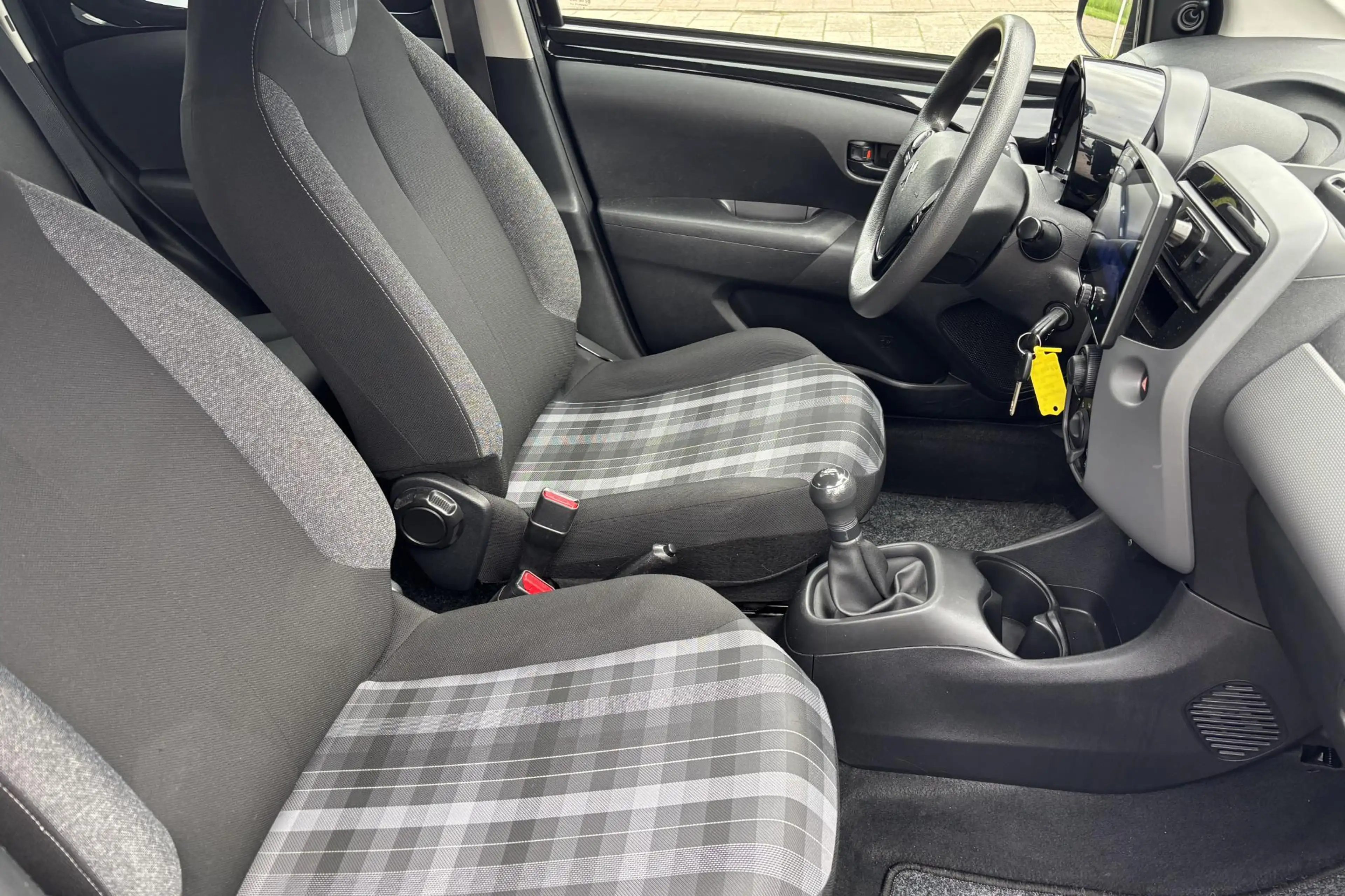 Peugeot 108 1.0 e-VTi Active — photo 8