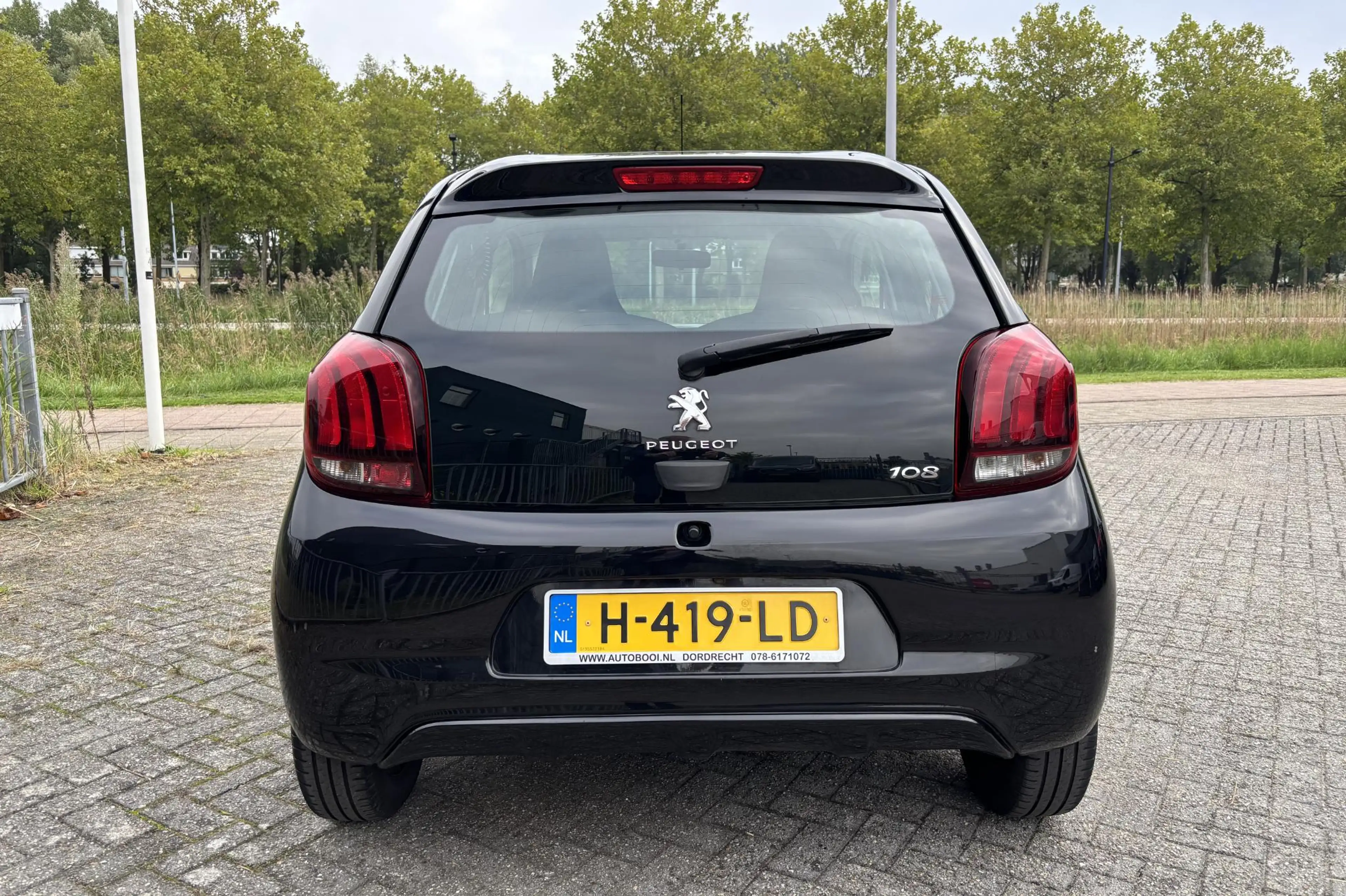 Peugeot 108 1.0 e-VTi Active — photo 10