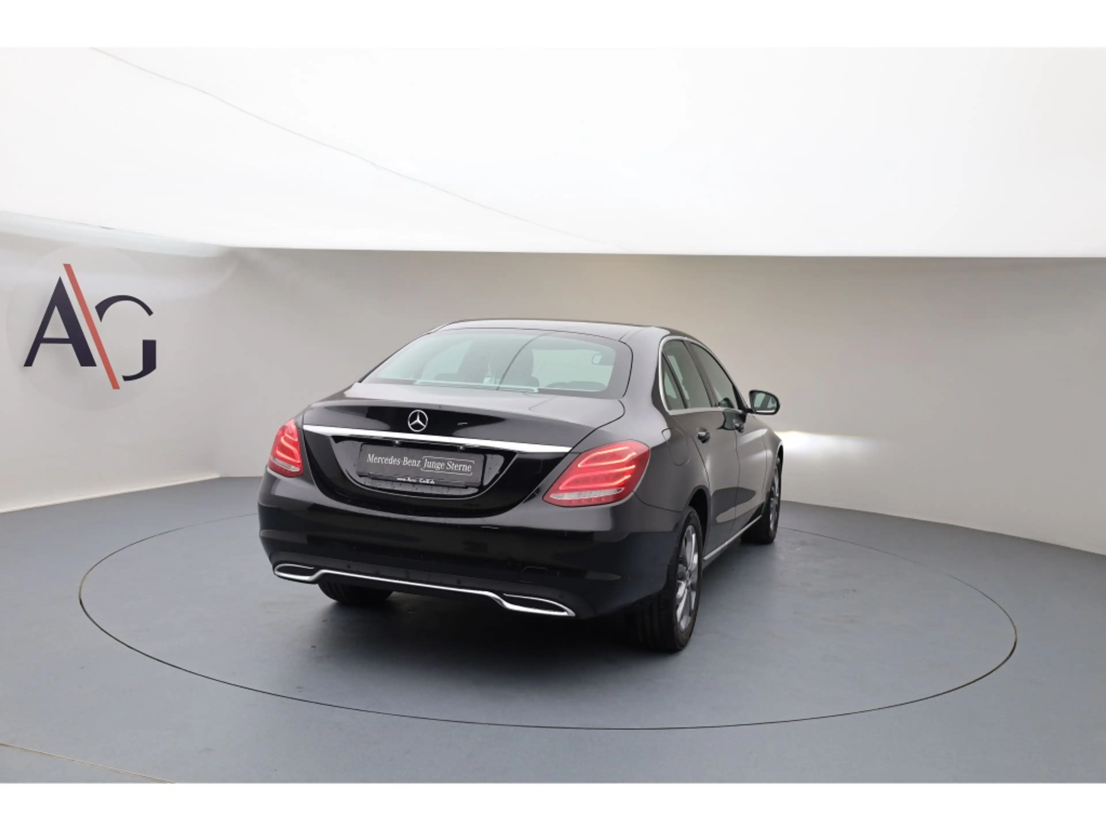 Mercedes-Benz C 250 d Avantgarde 4Matic Avantgarde+Ambiente — photo 5