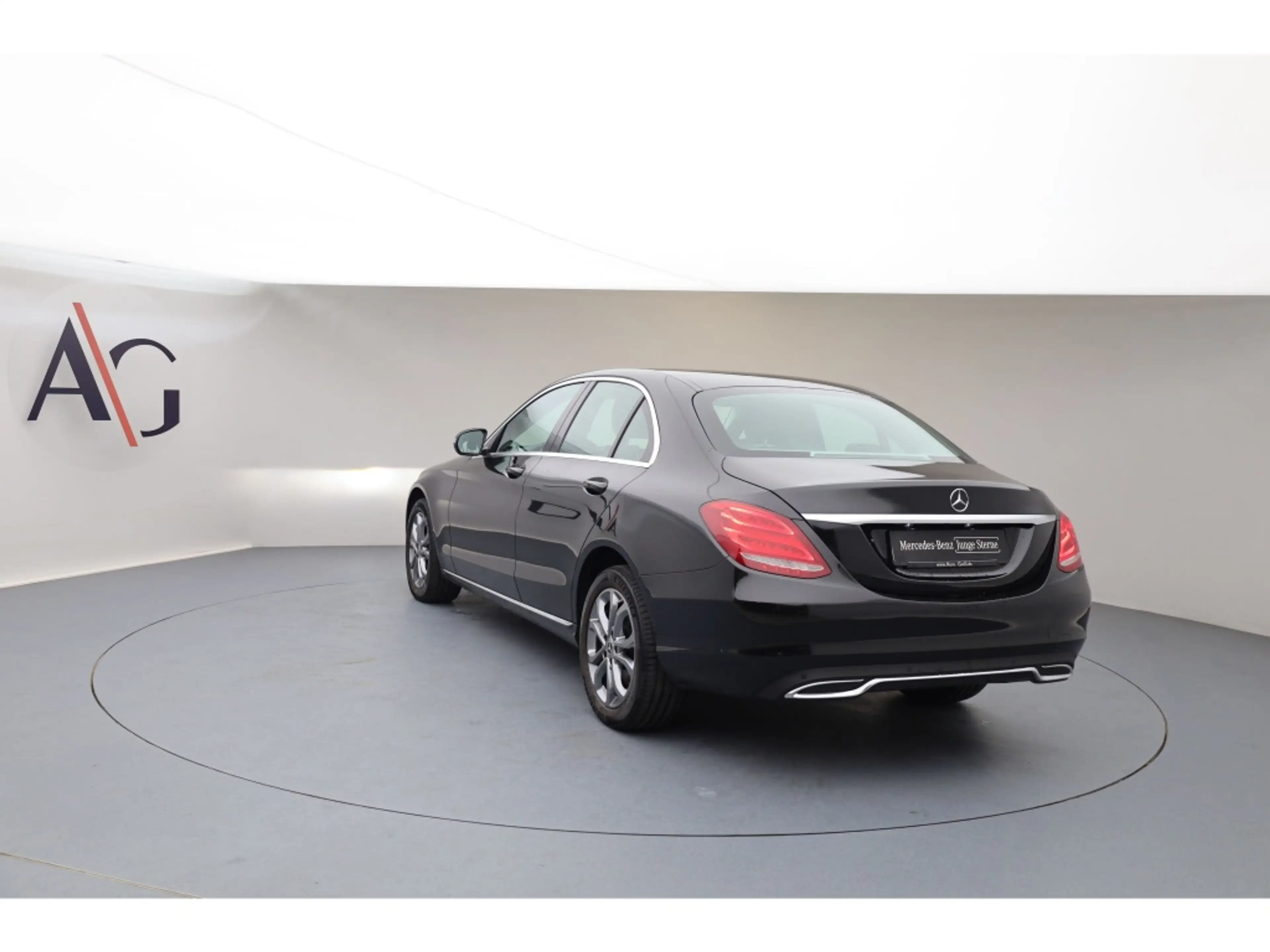 Mercedes-Benz C 250 d Avantgarde 4Matic Avantgarde+Ambiente — photo 4