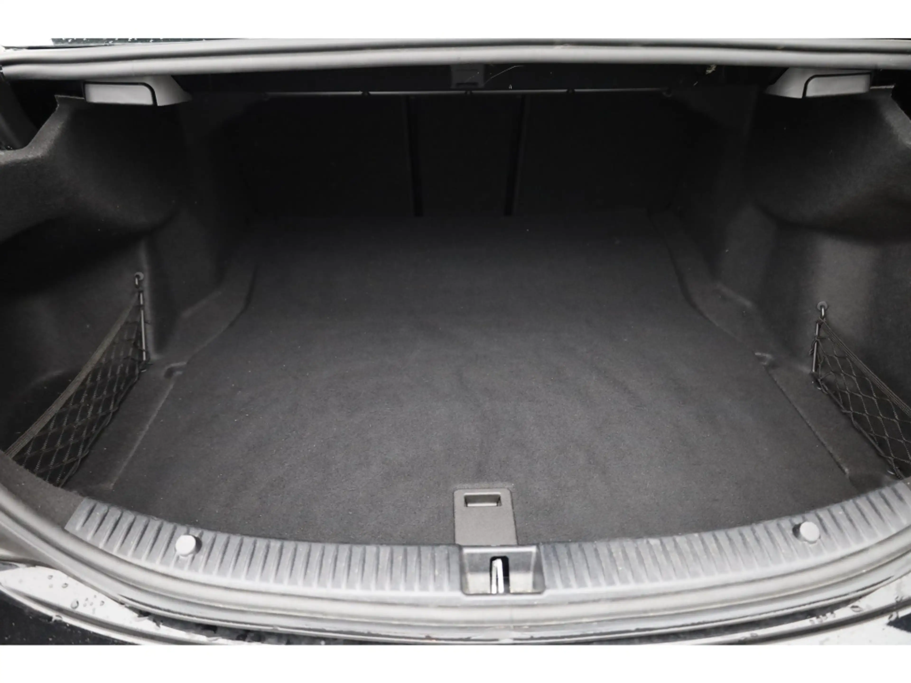 Mercedes-Benz C 250 d Avantgarde 4Matic Avantgarde+Ambiente — photo 13