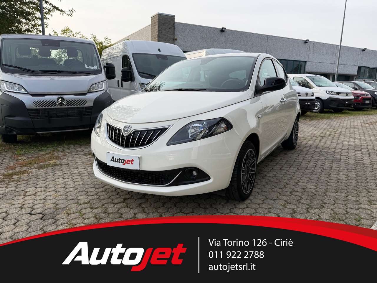 Lancia Ypsilon Ypsilon 1.0 firefly hybrid