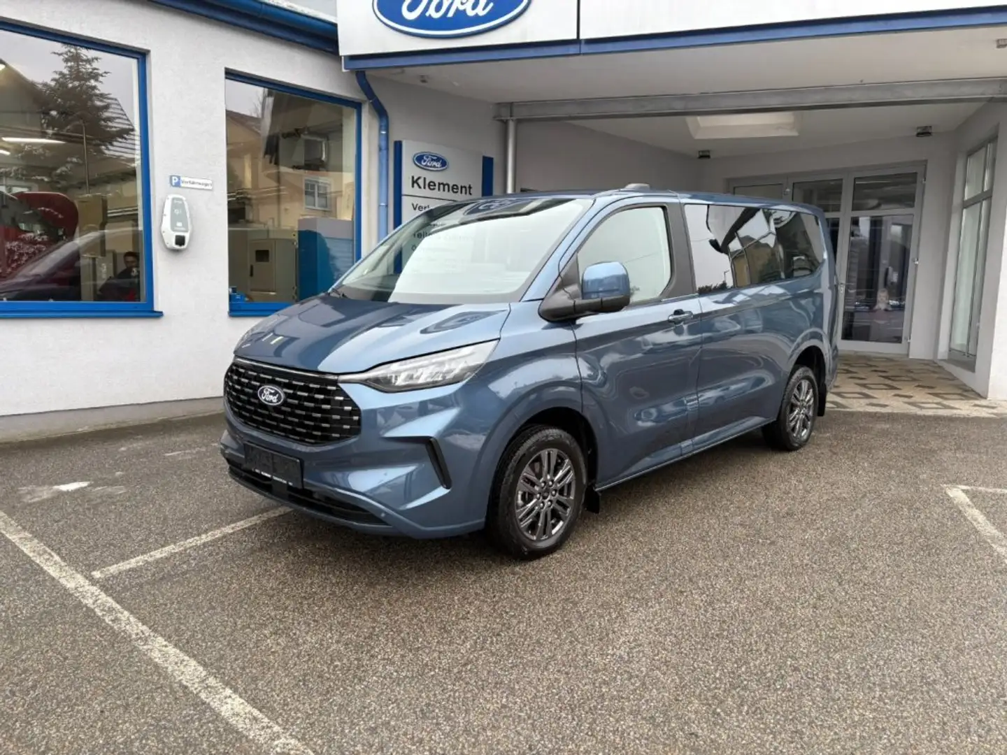 Ford Tourneo Custom Titanium 2.0 Ecoblue L1H1 320 Blau - 1