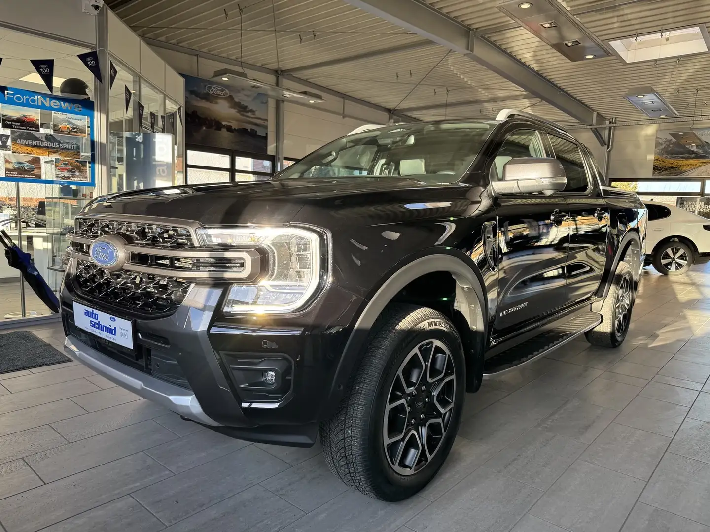 Ford Ranger Wildtrak e-4WD Doppelkabine V6 Noir - 1