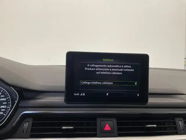 Audi A4 view 10