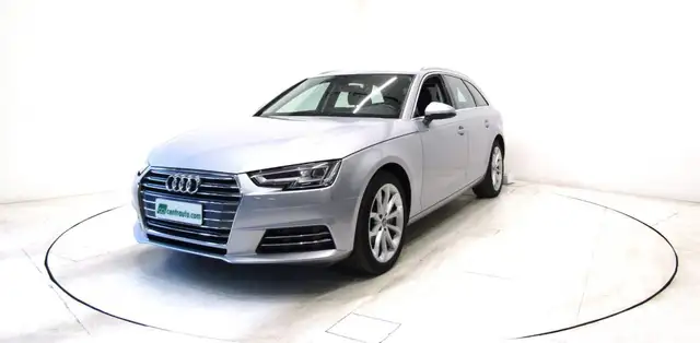 Audi A4 view 3