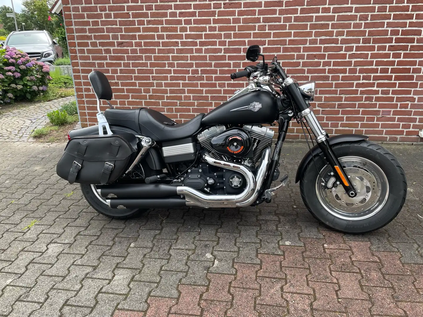 Harley-Davidson Dyna Fat Bob gepflegte FatBob mit J&H Auspuffanlage Negru - 2