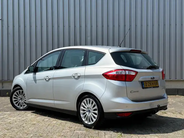 Ford C-Max view 5