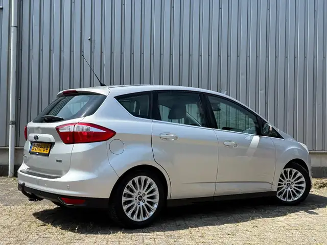 Ford C-Max view 6