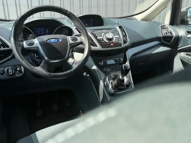 Ford C-Max view 15