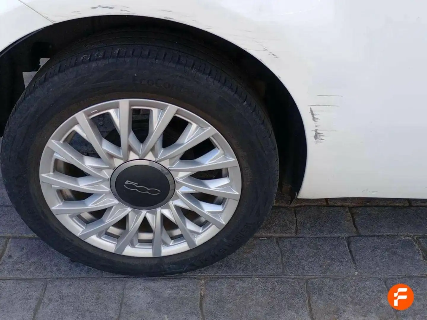 Fiat 500 Lounge 1.0 6v GSE 52KW (70 CV) Geel - 1