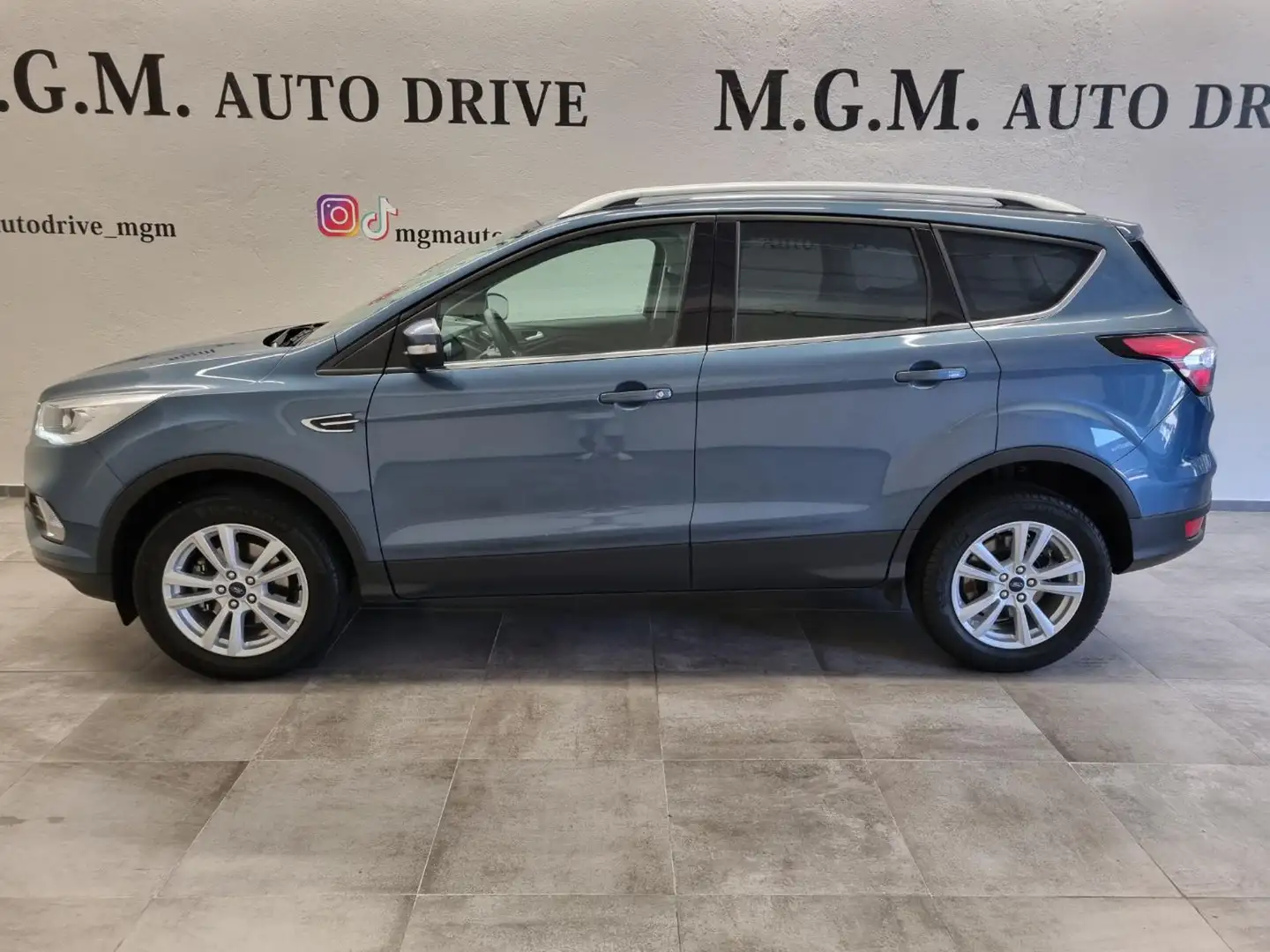 Ford Kuga 1.5 EcoBoost 120 CV S&S 2WD Business Bleu - 2