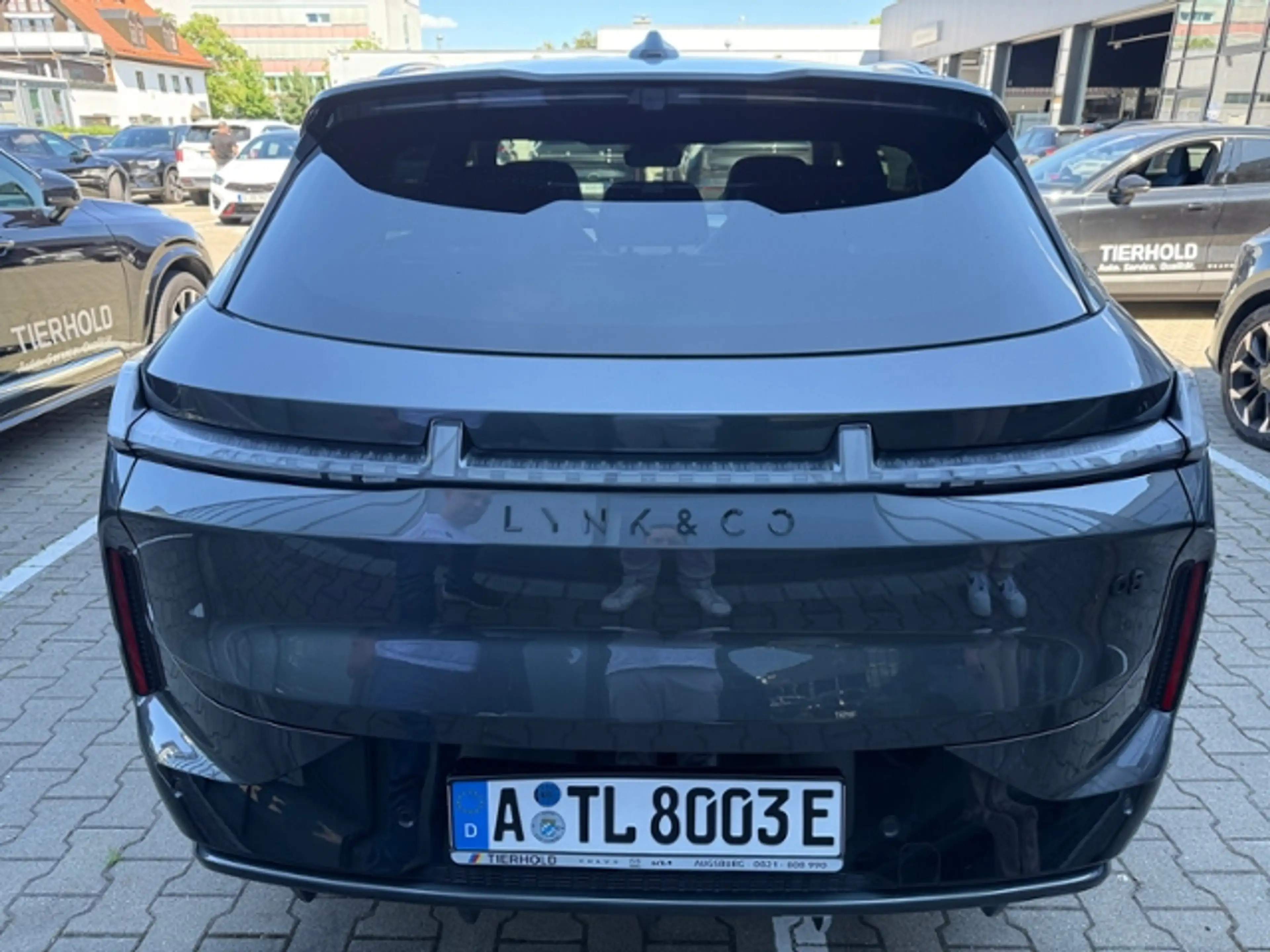 Lynk & Co 08 1.5 T PHEV 257 kW More — photo 6