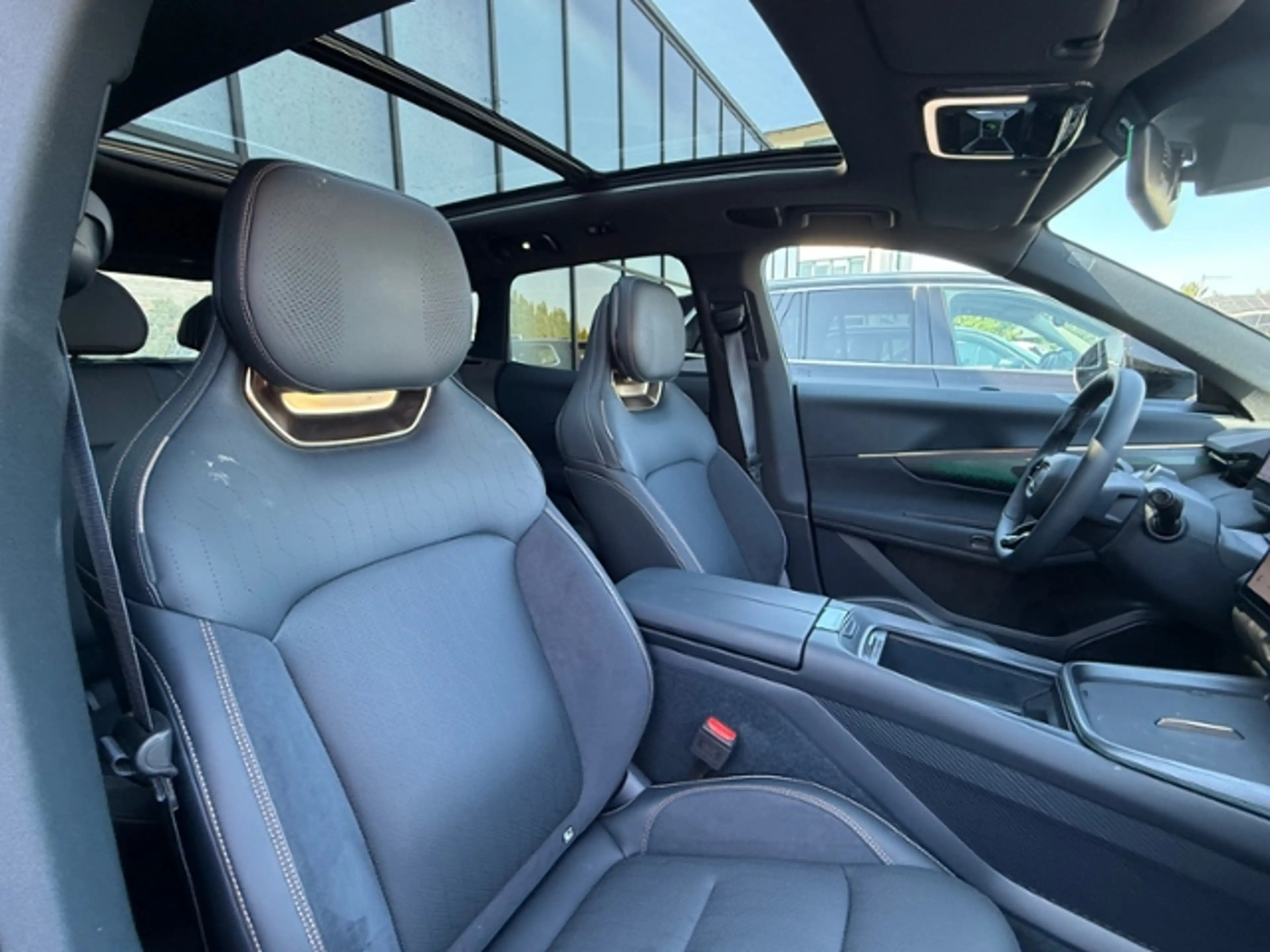 Lynk & Co 08 1.5 T PHEV 257 kW More — photo 11