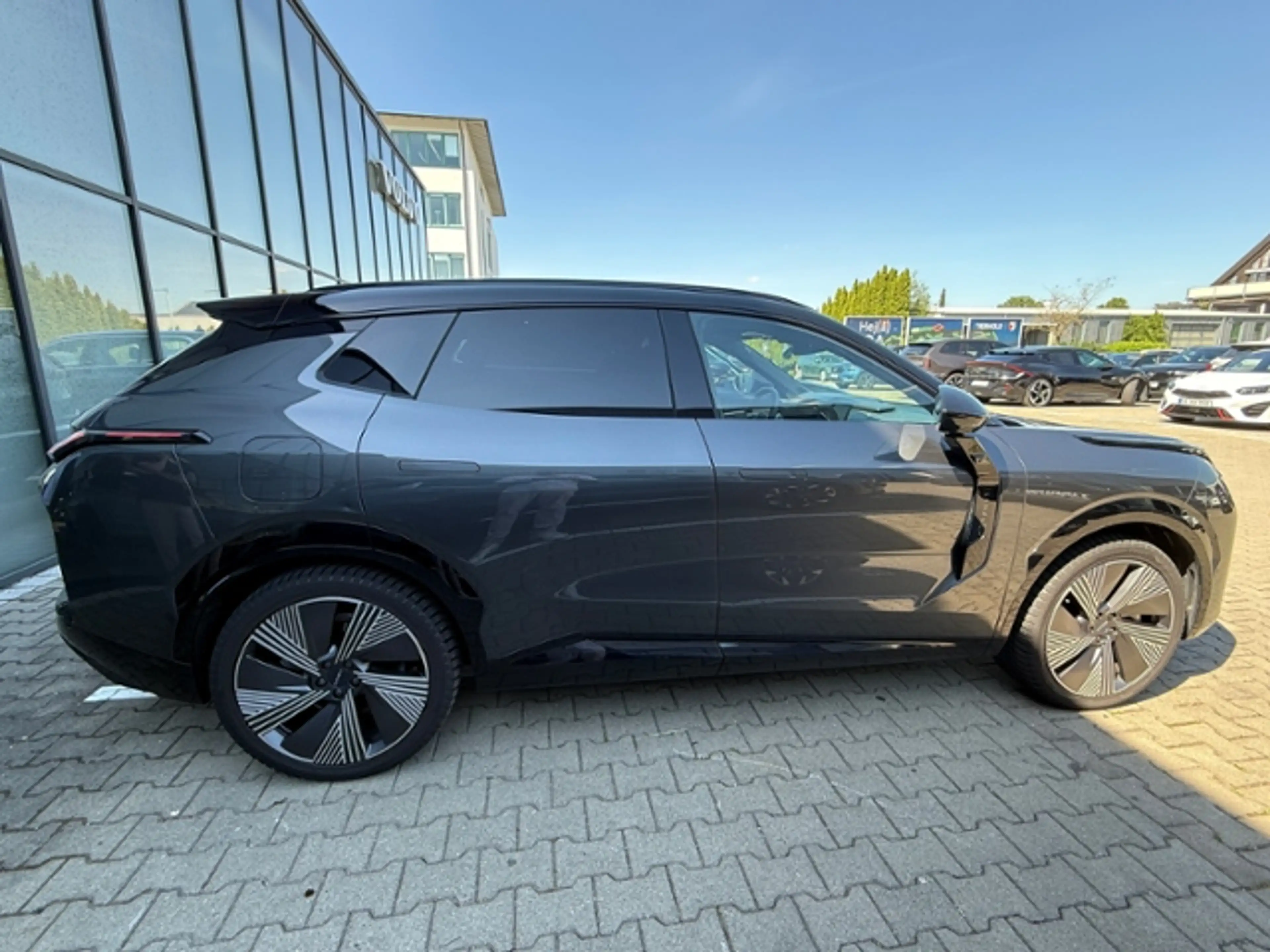 Lynk & Co 08 1.5 T PHEV 257 kW More — photo 8