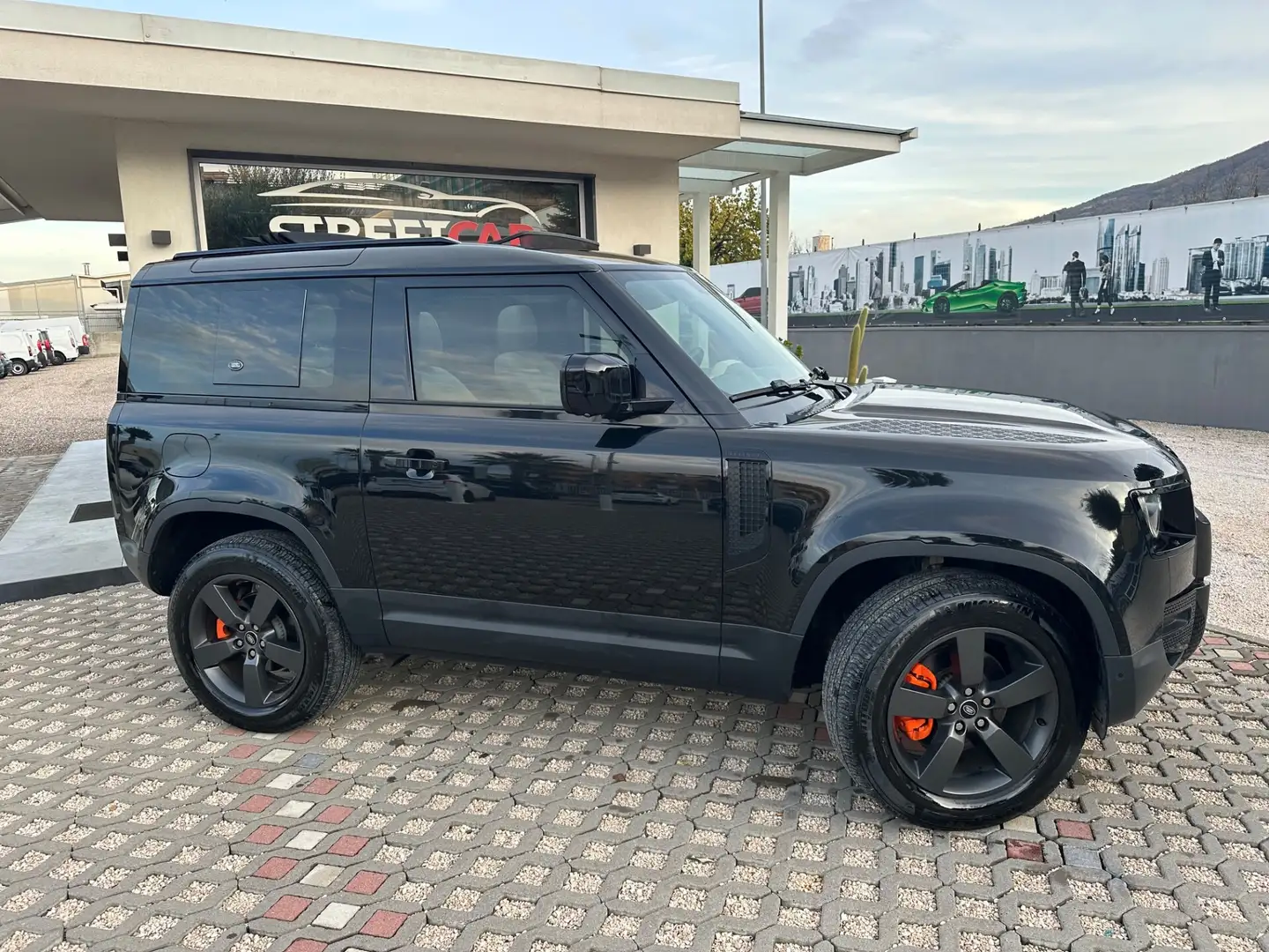 Land Rover Defender Defender 90 3.0D I6 200 CV AWD Auto X-Dynamic HSE Nero - 2
