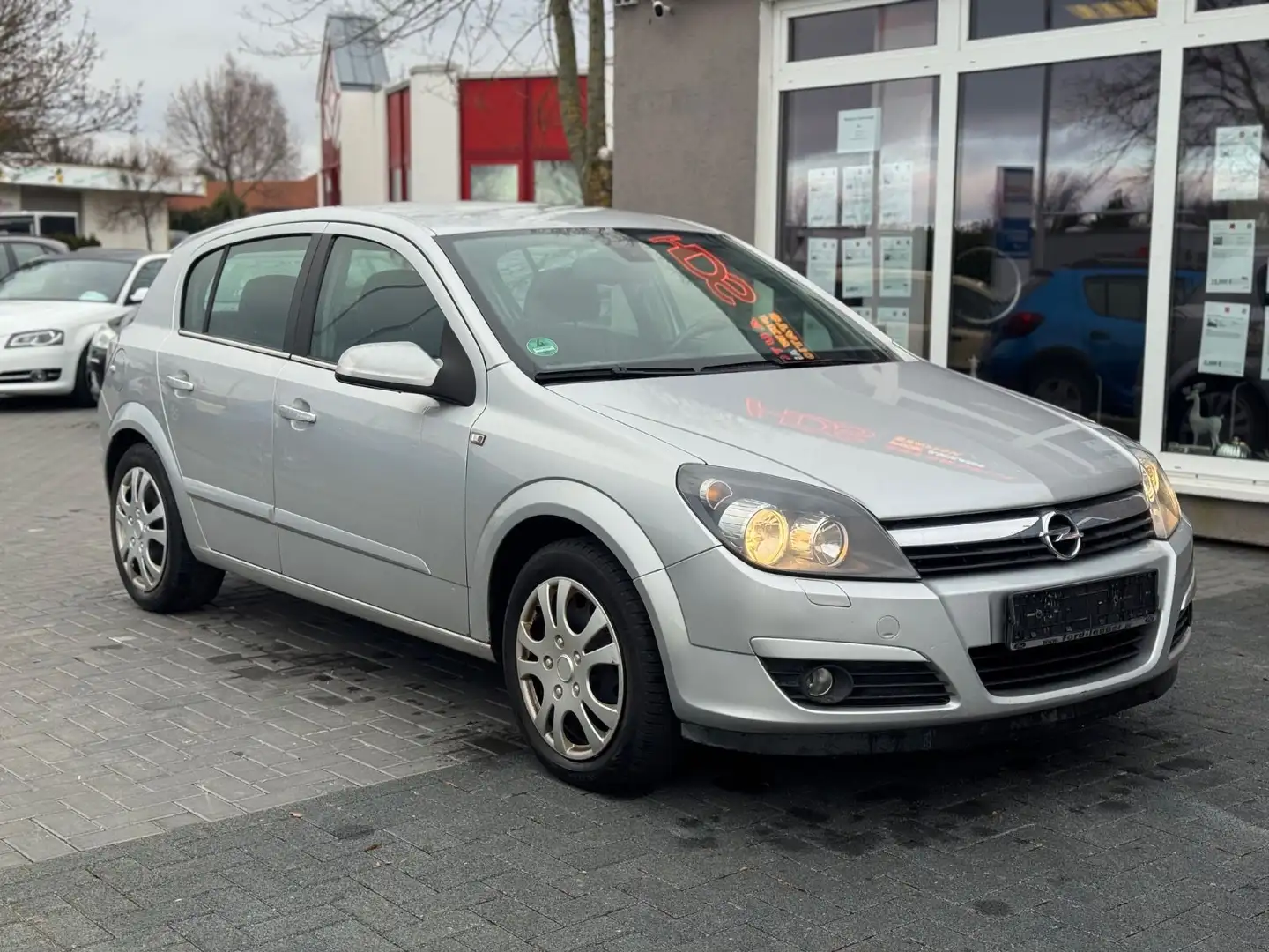 Opel Astra H Lim. Basis*Klima*SHZ*AHK*Tüv Neu Silber - 2
