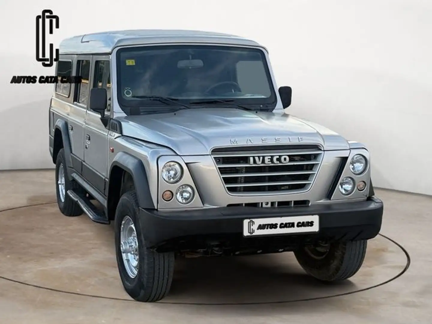 Iveco Massif 25 S 18 SW 176 Gris - 1