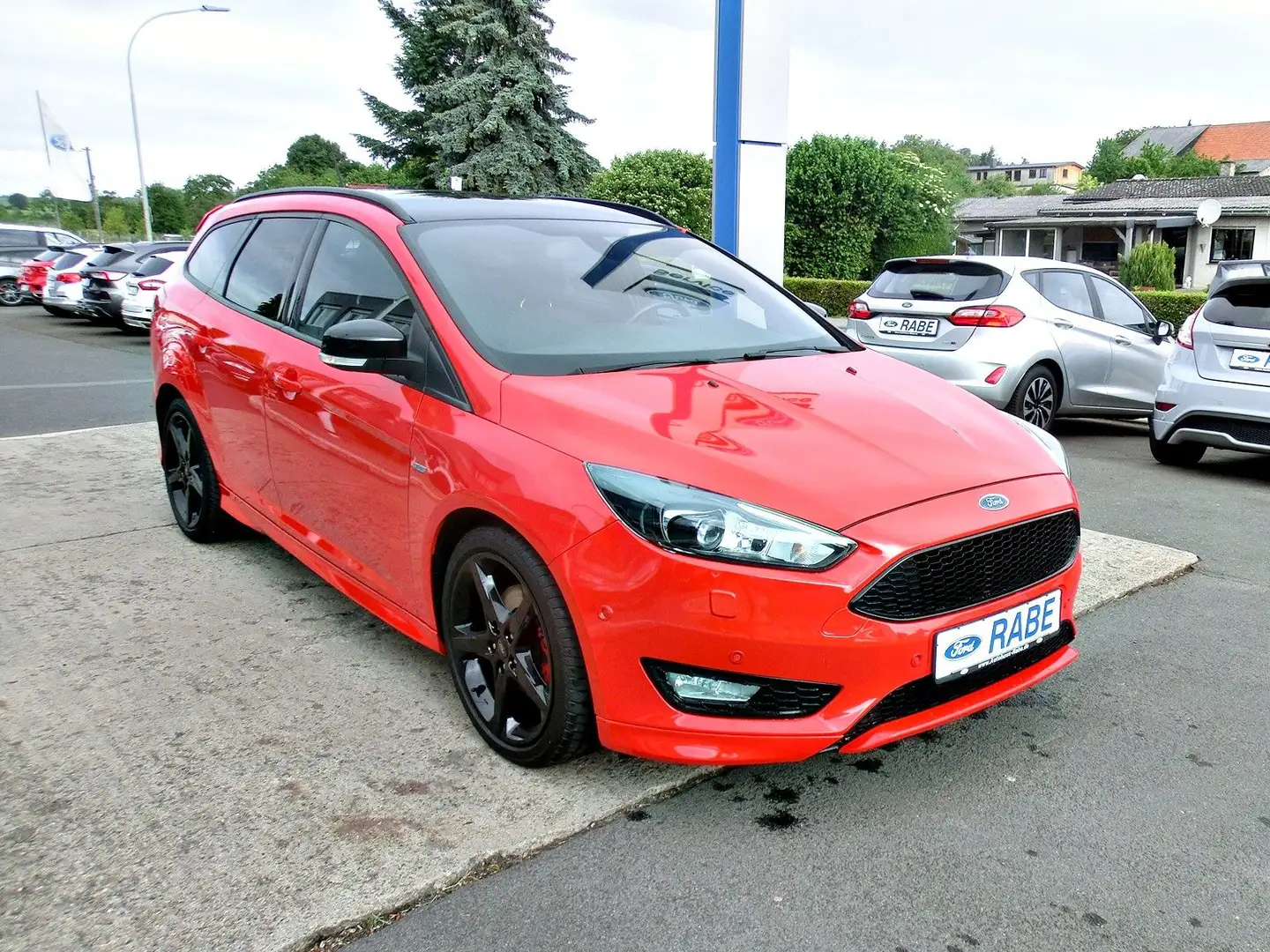 Ford Focus 1,5EB ST-Line Red Tur/Nav/Xen/2Hd/MotorNeu Rot - 2