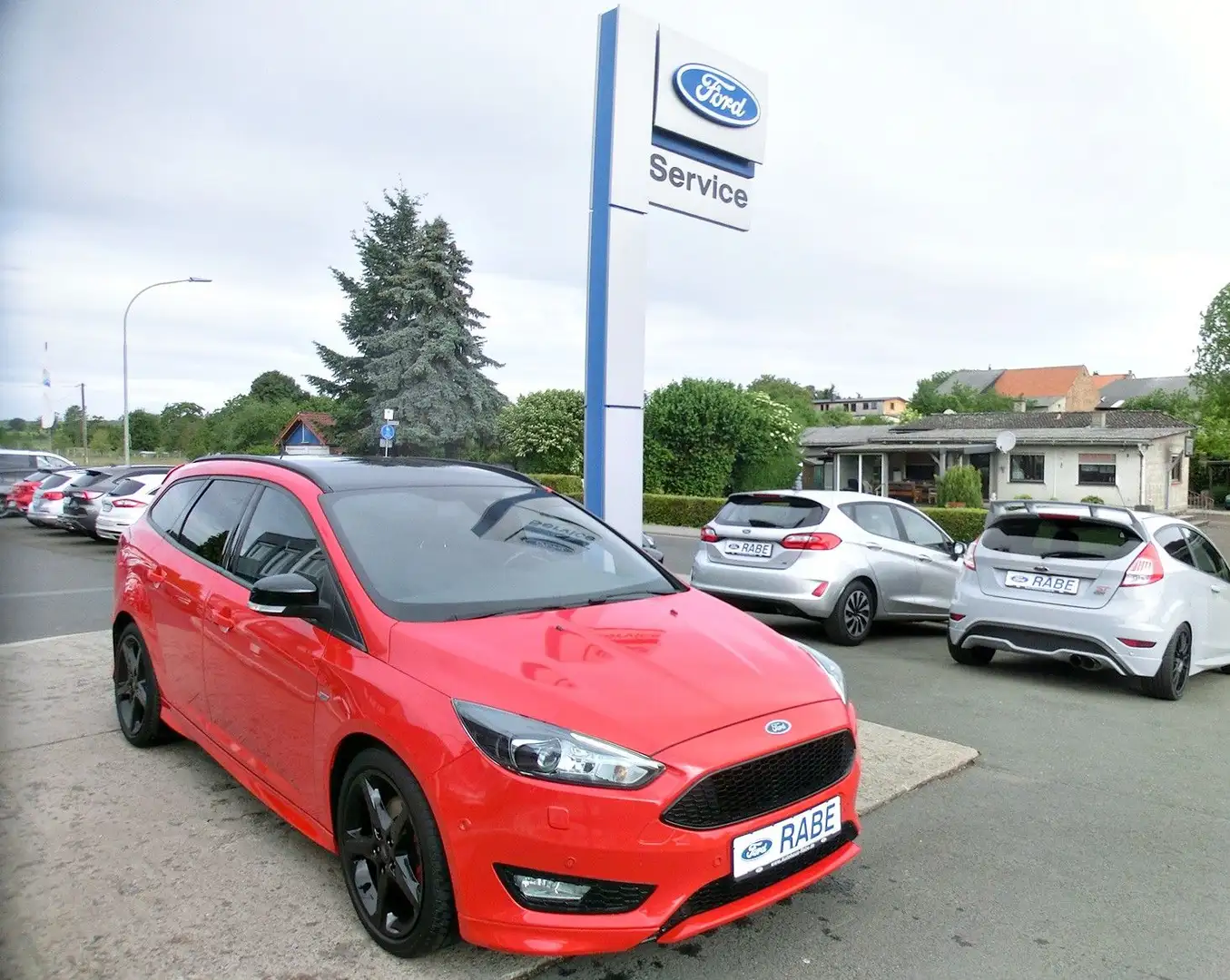 Ford Focus 1,5EB ST-Line Red Tur/Nav/Xen/2Hd/MotorNeu Rot - 1