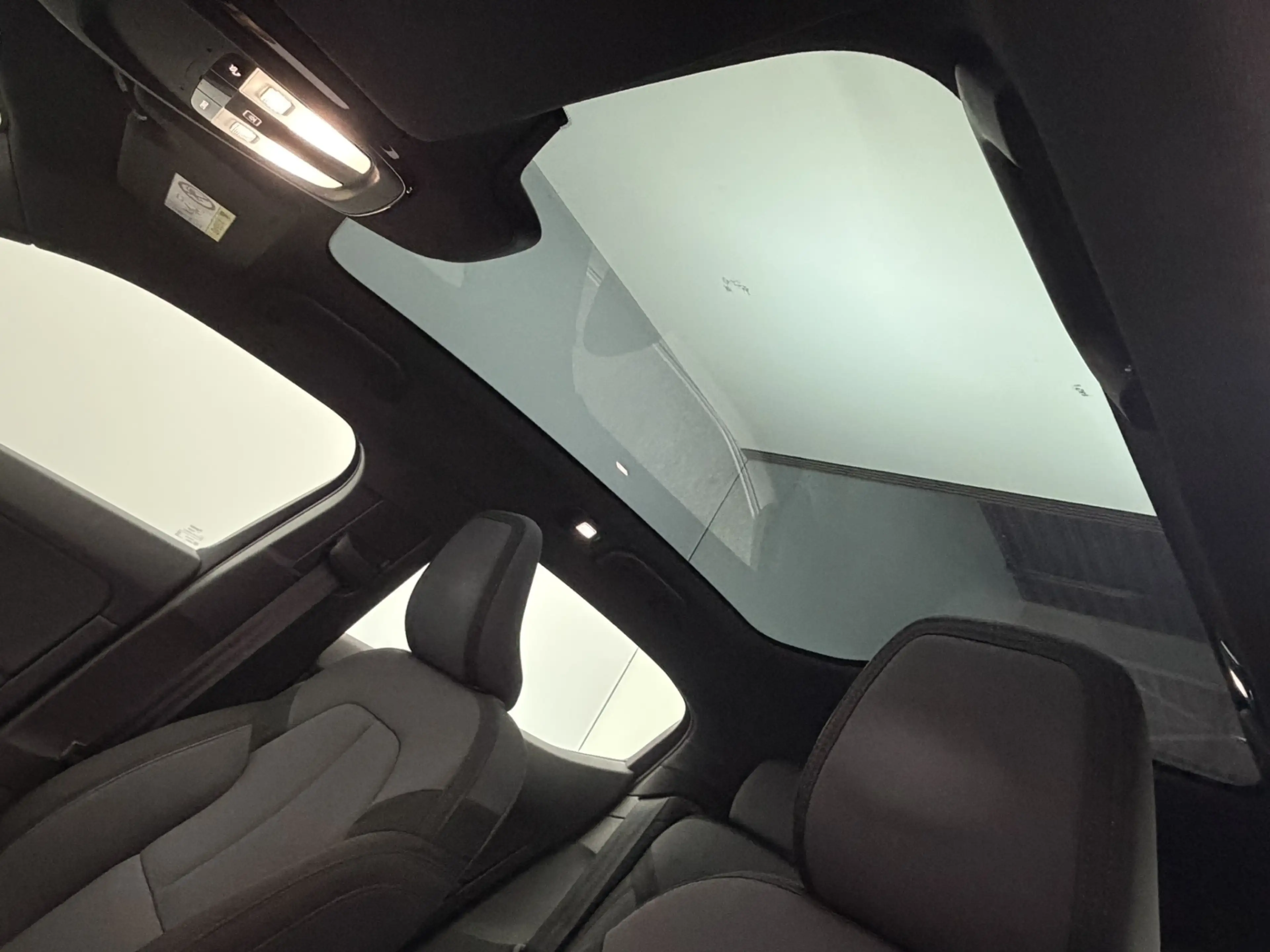 Polestar 2 Long Range Single Motor 78 kWh SOH 93,8% | Warmtep — photo 11