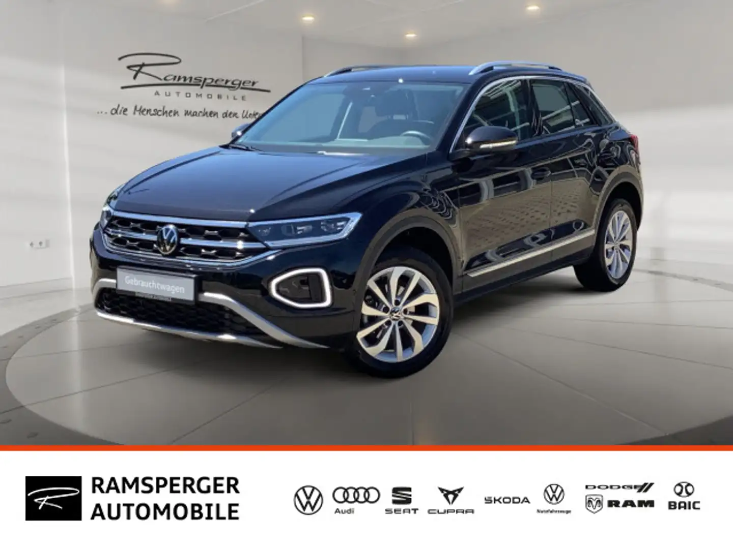 Volkswagen T-Roc 1.5 TSI DSG Style ACC LED APP Keyless PDC Nero - 1