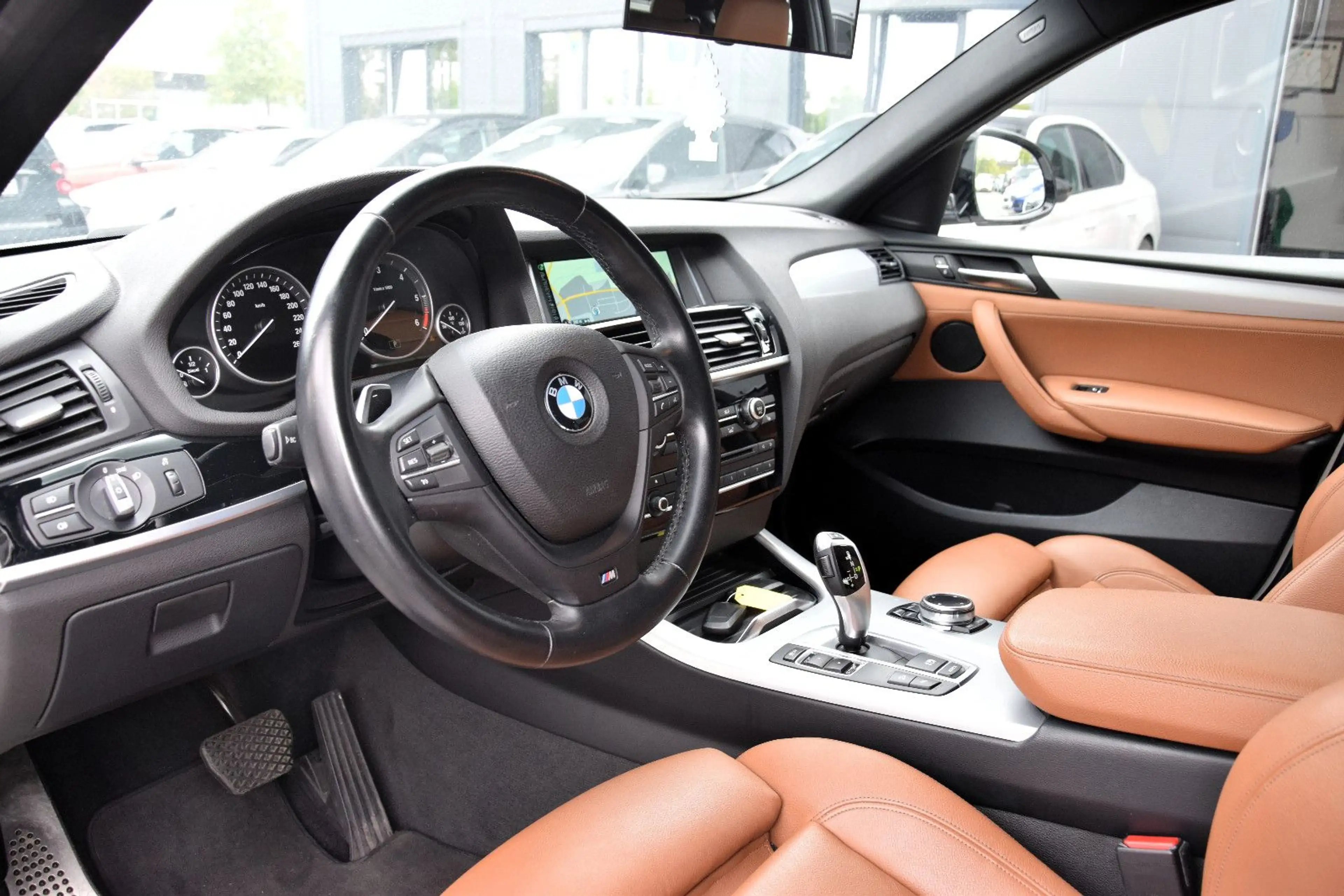 BMW X4 xDrive *M-Paket* — photo 8