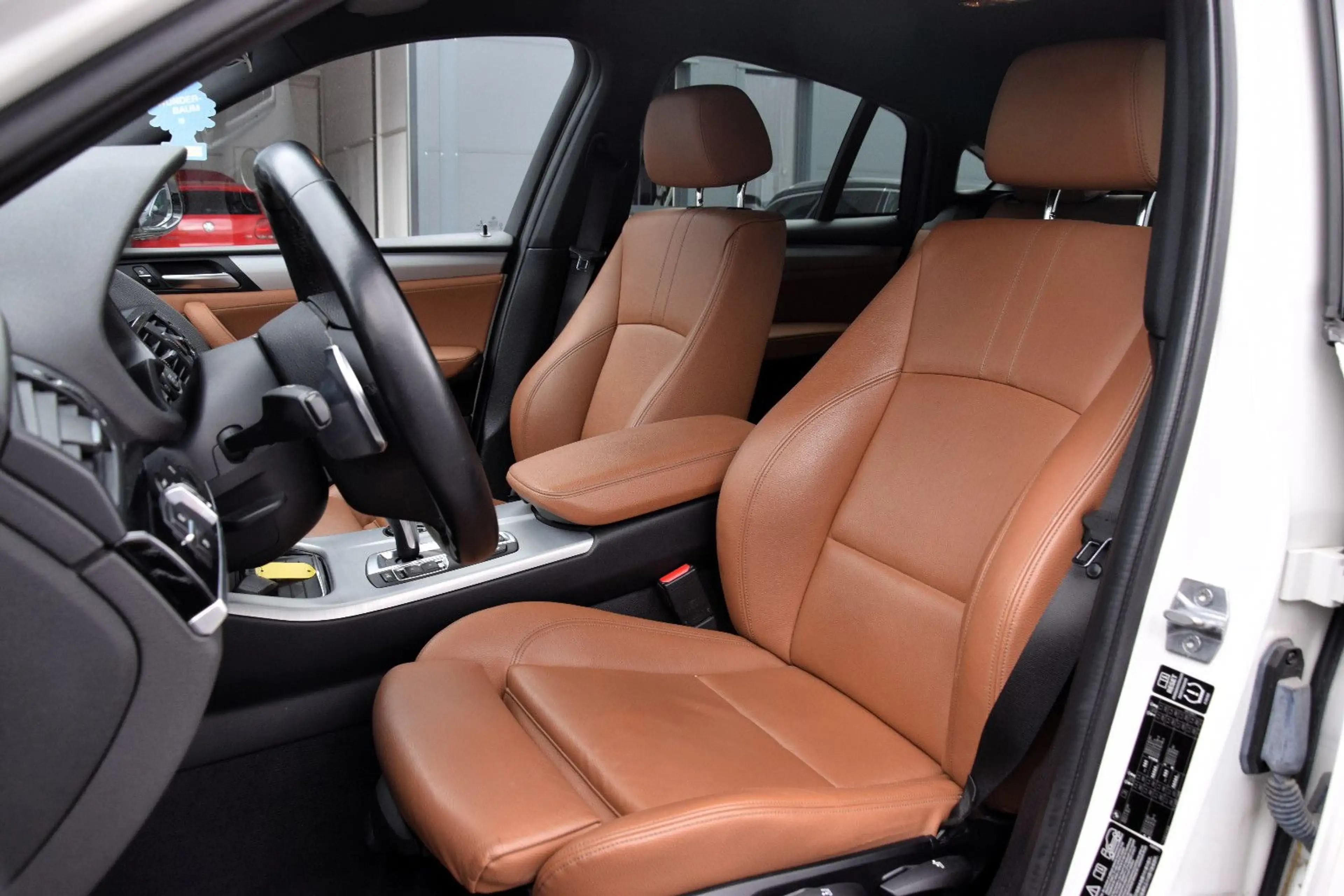 BMW X4 xDrive *M-Paket* — photo 10