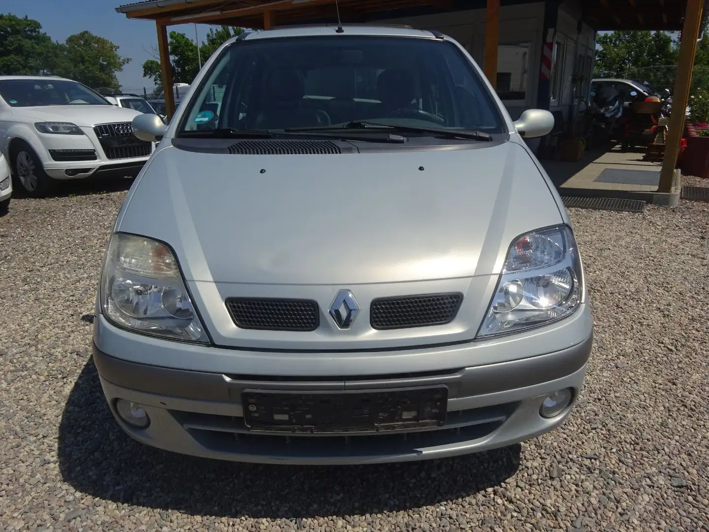 Renault Scenic Emotion 1.6 16V Grau - 2