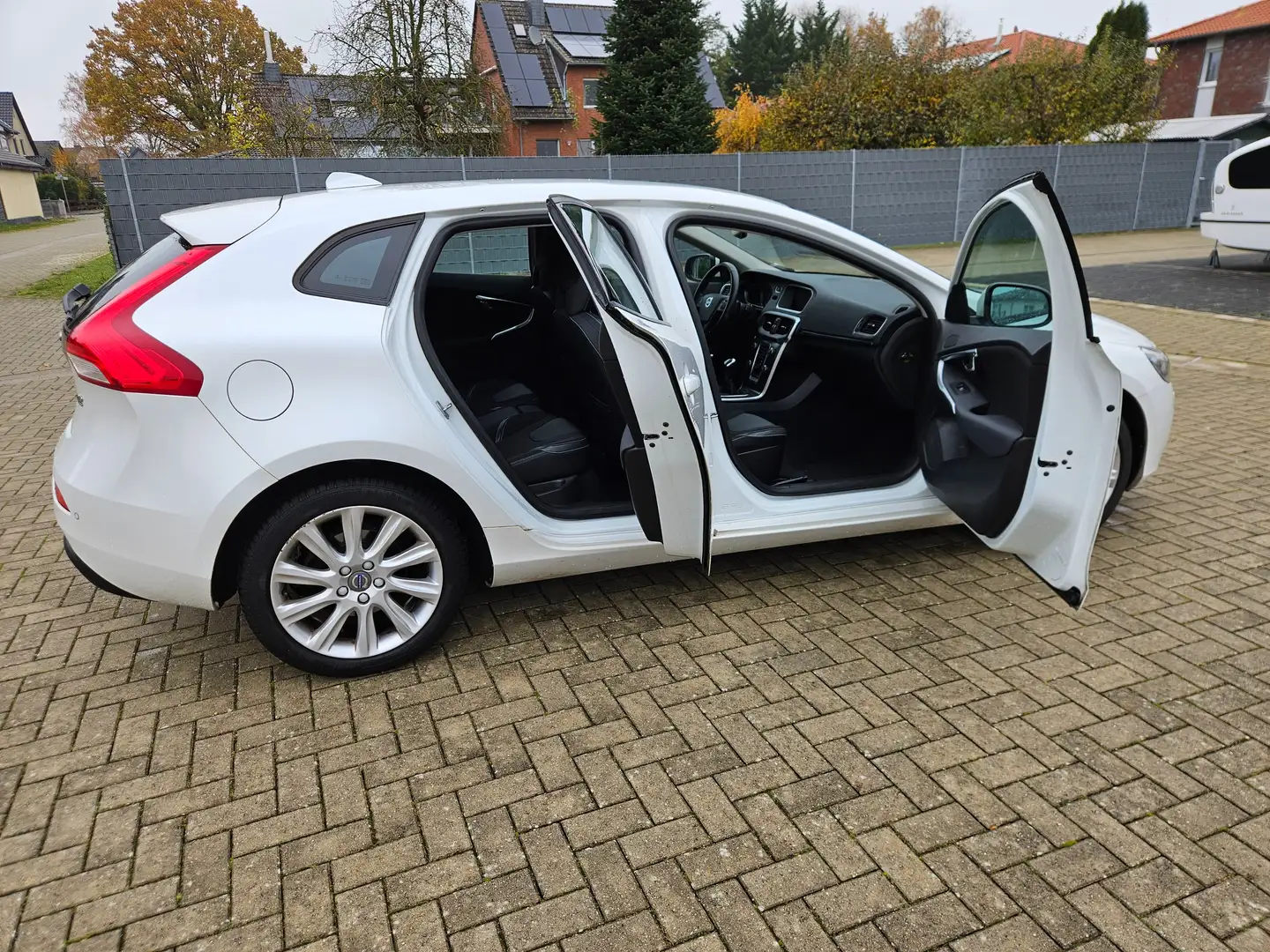 Volvo V40 V40 D2 You Weiß - 1