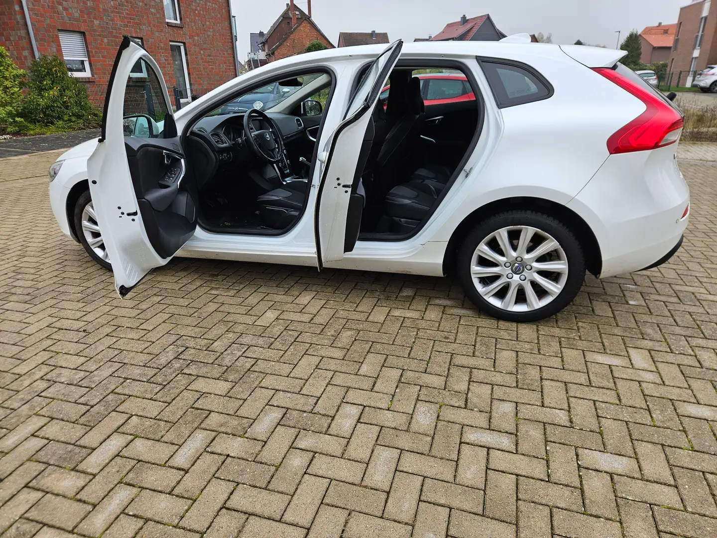 Volvo V40 V40 D2 You Weiß - 2